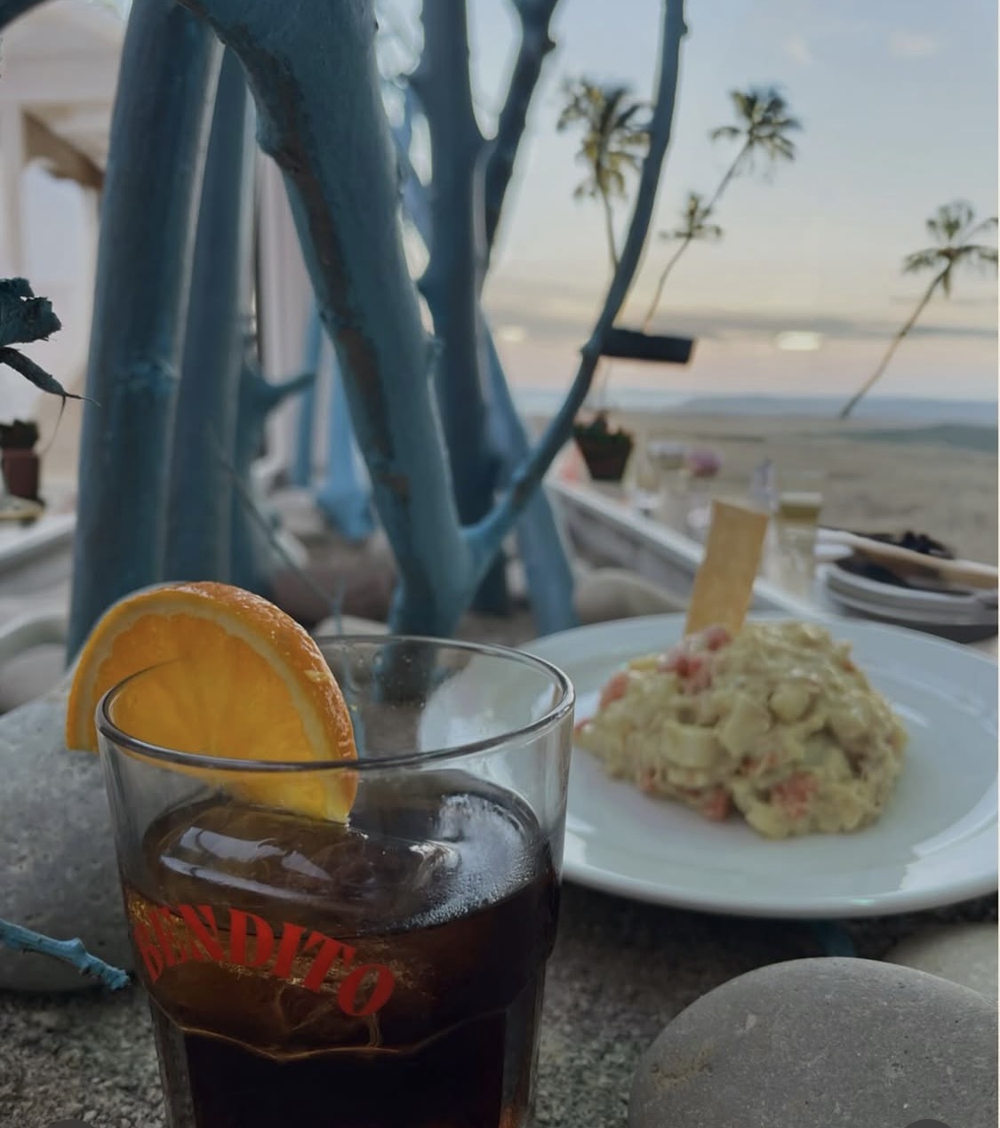 Tu vermout con una buena tapa en Abanico del Mar